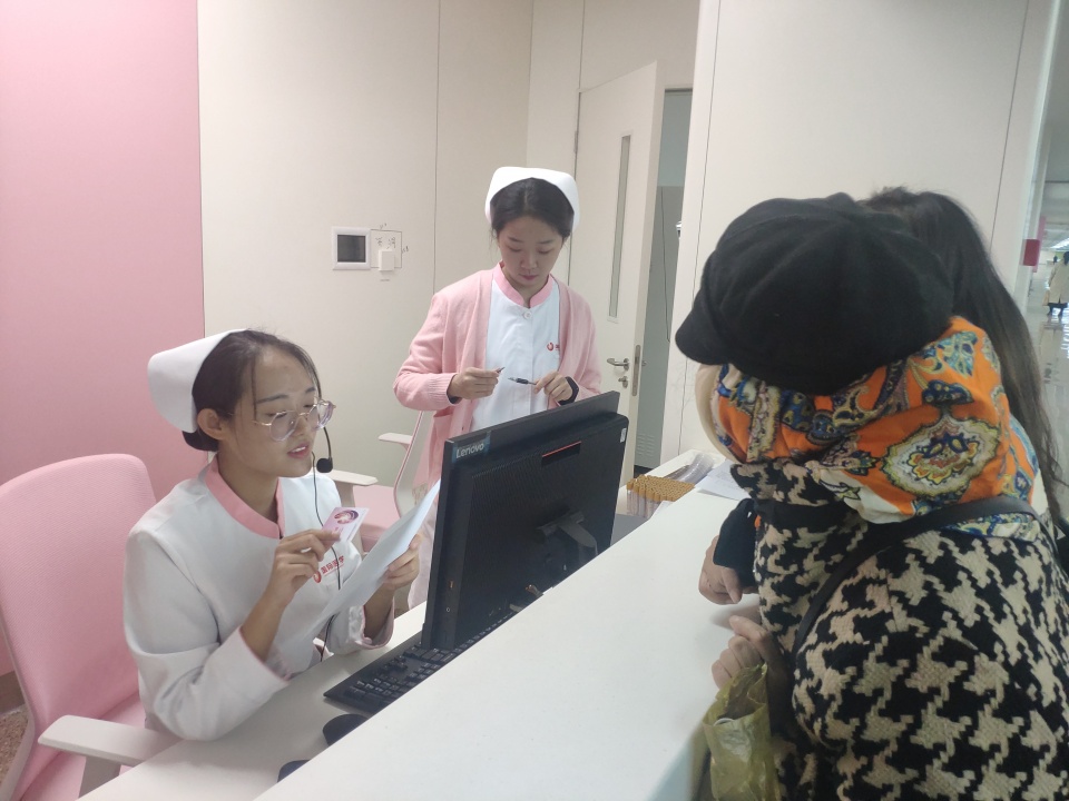 【一點(diǎn)資訊】健康陜西報(bào)道—公益在路上，西安國際醫(yī)學(xué)中心醫(yī)院腫瘤免費(fèi)篩查行動(dòng)溫暖人心