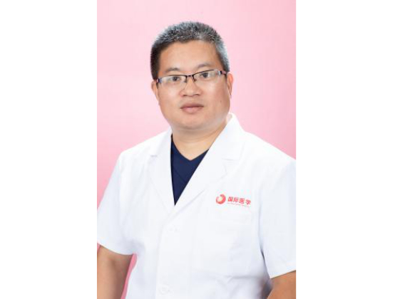 張?zhí)煺?>
                            </a>
                        </div>
                        <div   id=