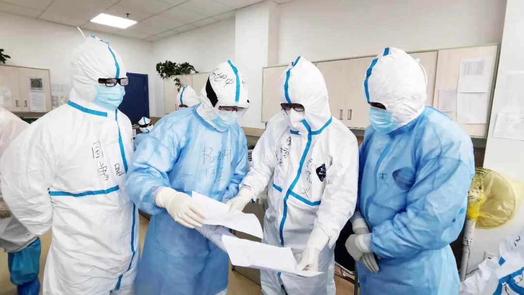 【戰(zhàn)“疫”人物】此刻，我不能有一絲松懈——記西安國(guó)際醫(yī)學(xué)中心醫(yī)院急診醫(yī)學(xué)科副主任楊宗義