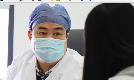 戰(zhàn)疫是英雄 救治是楷?！靼矅?guó)際醫(yī)學(xué)中心醫(yī)院支援湖北醫(yī)療隊(duì)隊(duì)員返崗工作干勁十足