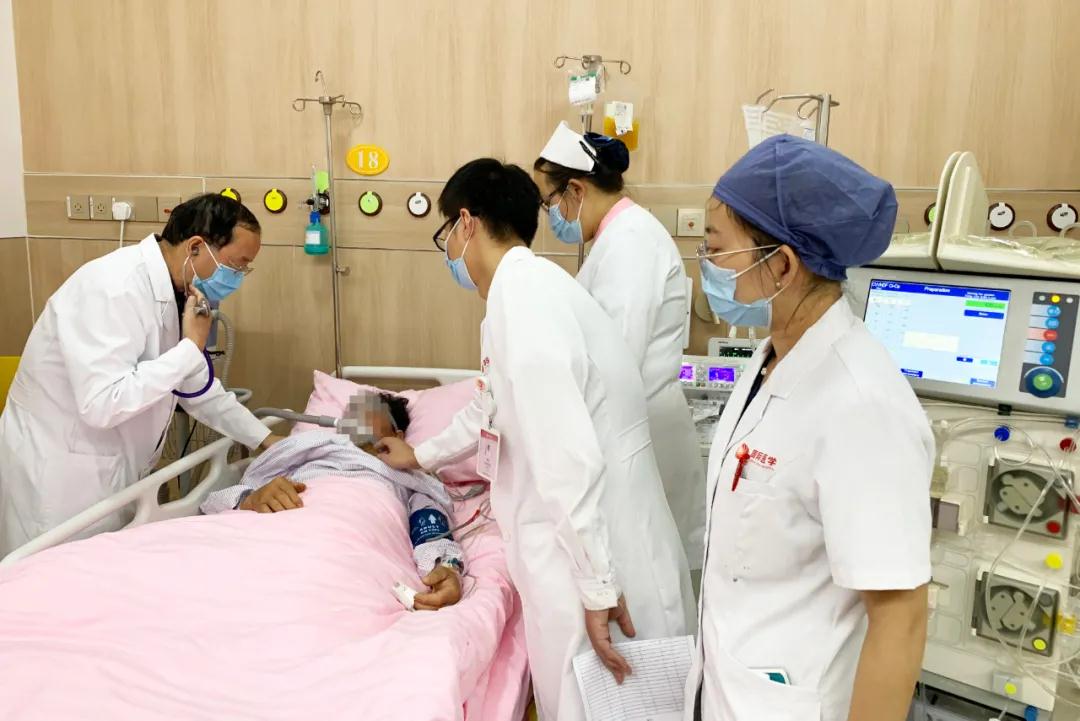 72小時緊急救治！64歲危重出血熱患者闖過生死關(guān)