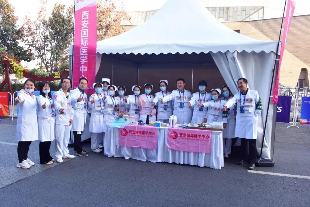 西馬，我們?cè)僖淮螢槟阕o(hù)航