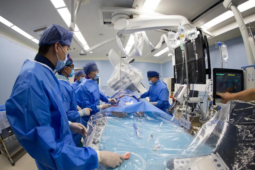 陽光網(wǎng)—數(shù)億網(wǎng)民為何點(diǎn)贊這家醫(yī)院的醫(yī)生！