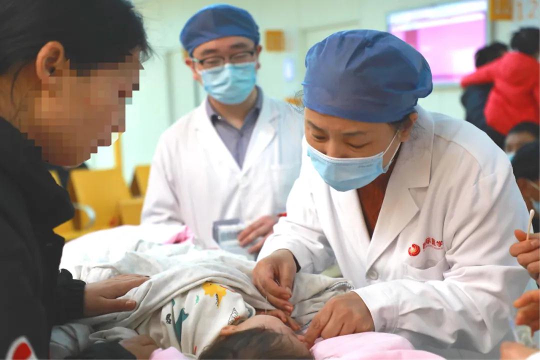 小兒高熱暈厥，這個(gè)穴位一針見效！