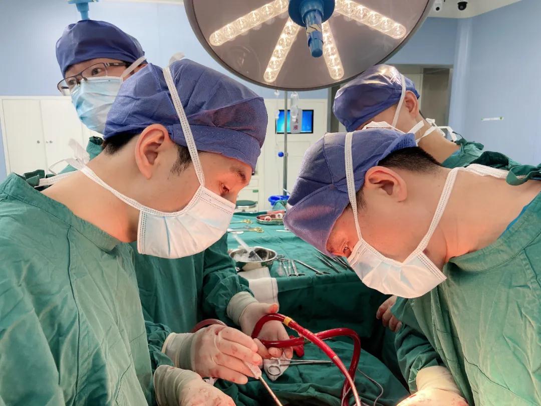 華商云健康—主動脈夾層患者增多，且多為年輕人！西安國際醫(yī)學(xué)中心醫(yī)院心臟外科春節(jié)假期變成了“勞動節(jié)”！