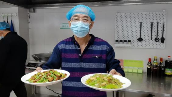 健康時(shí)報(bào)—西安國際醫(yī)學(xué)中心醫(yī)院開設(shè)了“愛心廚房”：讓患者吃上家人做的飯菜