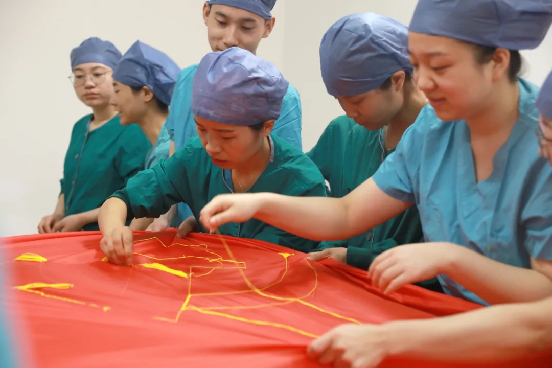 建黨百年系列活動(dòng)之五 | 一針一線(xiàn)繡黨旗 話(huà)初心思黨恩