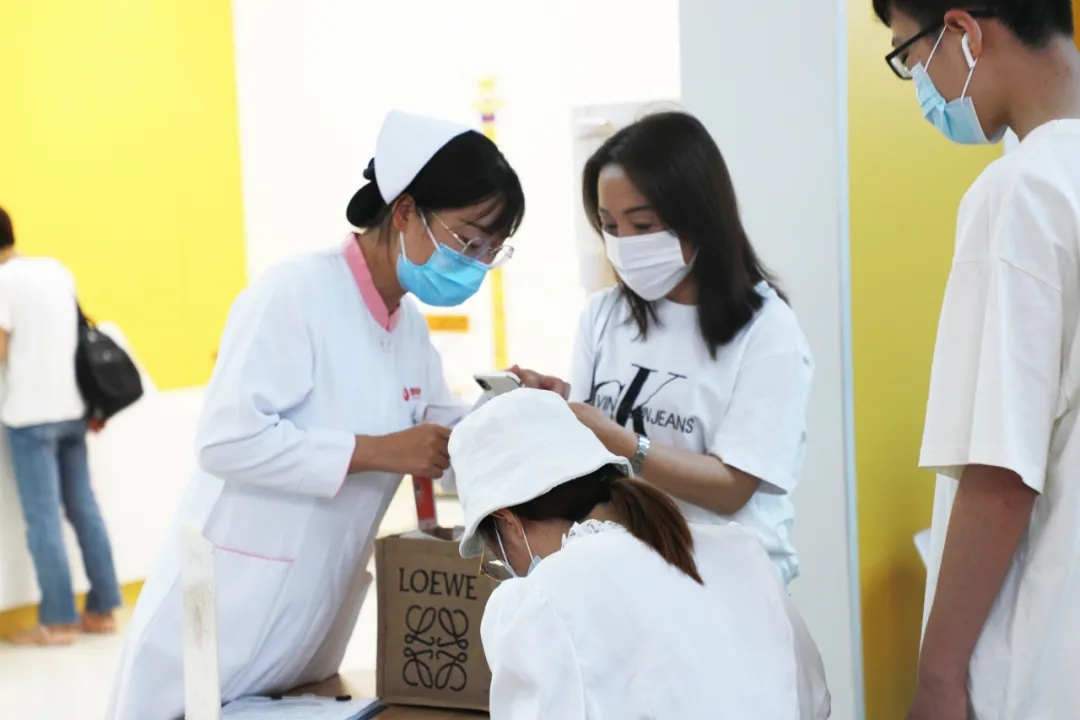 免掛號費、診查費，送健康卡……他們紛紛為這項暖心服務(wù)點贊！