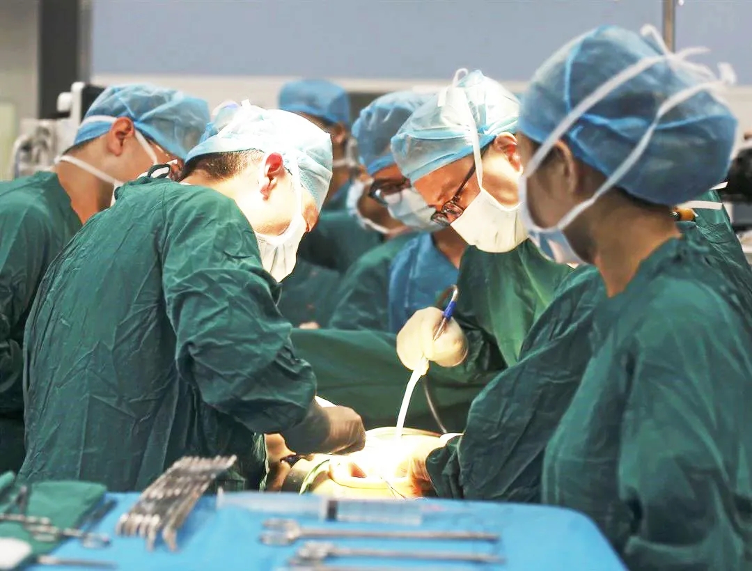 60歲女性，腹圍持續(xù)增大似懷孕10月，原因究竟為何？