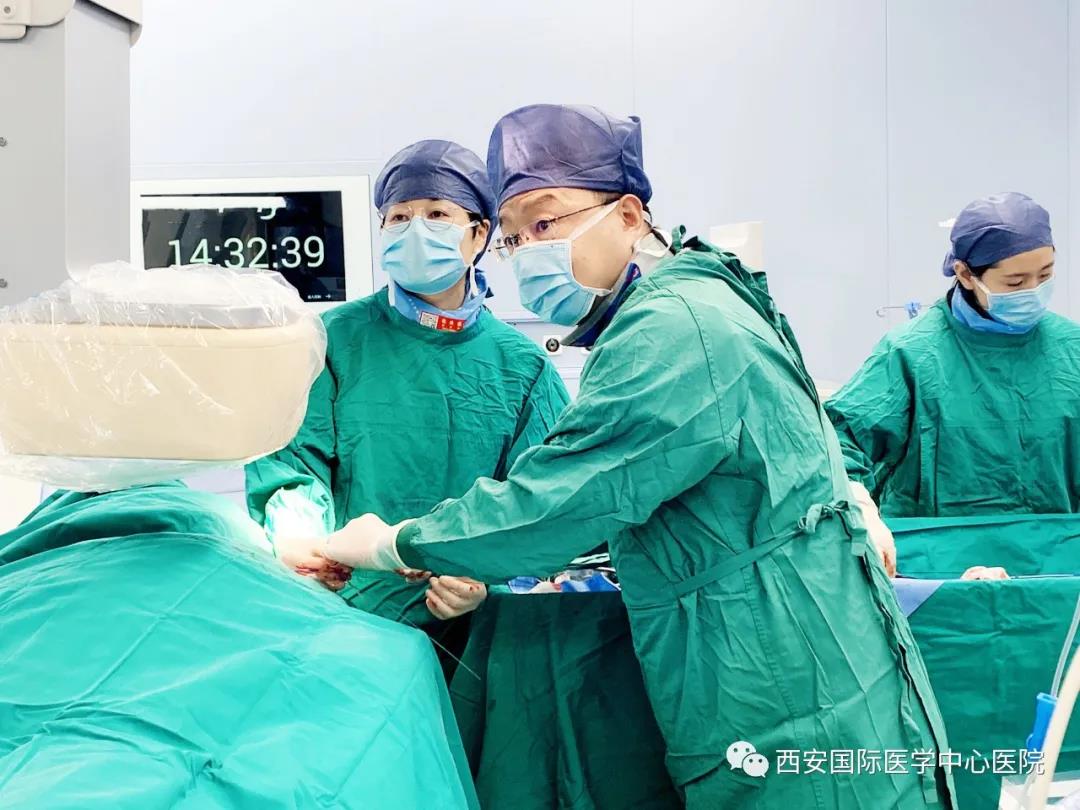 心內(nèi)心外聯(lián)手，為年輕生命保駕續(xù)航