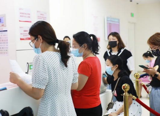 不掛號，解決多個問題，多學科MDT聯(lián)合門診讓更年期女性少跑腿，更安心！