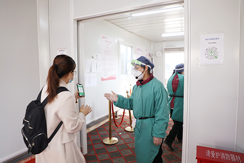 為什么要嚴(yán)格實(shí)行“一患一陪護(hù)，非必要不陪護(hù)” ？