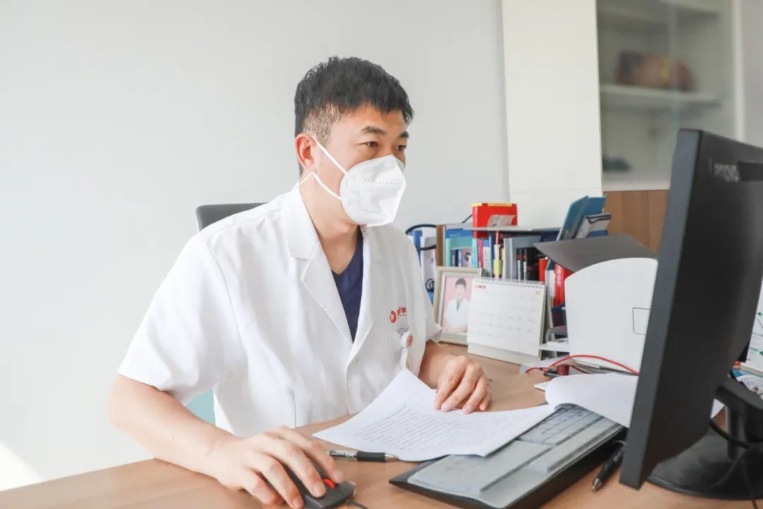 心內(nèi)科陳效安醫(yī)生連線陜西臺《閃耀三秦》，暢談醫(yī)生成長之路