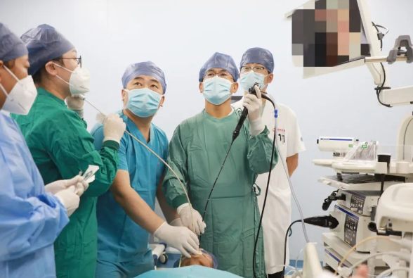 “氣”懸一線！多學(xué)科聯(lián)手為僅有30公斤的她撐起呼吸通道