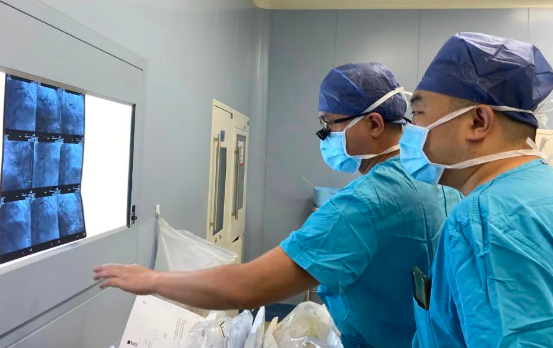 這，就是醫(yī)護(hù)人員的“硬核”擔(dān)當(dāng)！