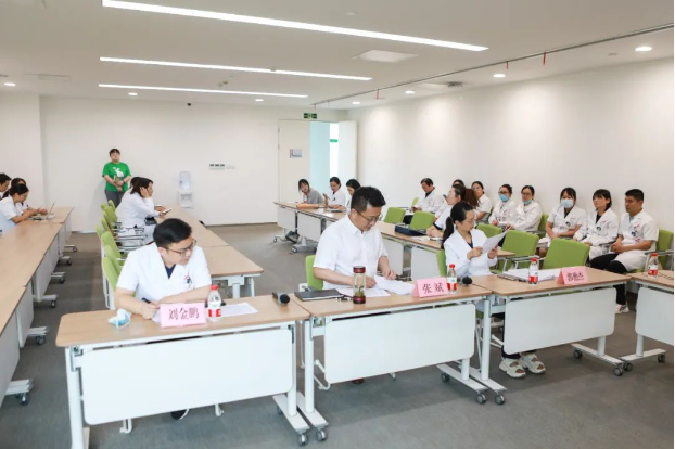 助推學(xué)科高質(zhì)量發(fā)展！我院舉行2021年院級(jí)課題中期答辯會(huì)