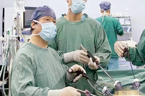 68cm橡膠水管吞入腹中！我院普外科腹腔鏡微創(chuàng)手術(shù)緊急施救！