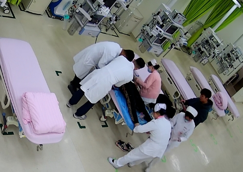 頭、胸、脾、骨……多處損傷 多學(xué)科聯(lián)合完成“生命接力”