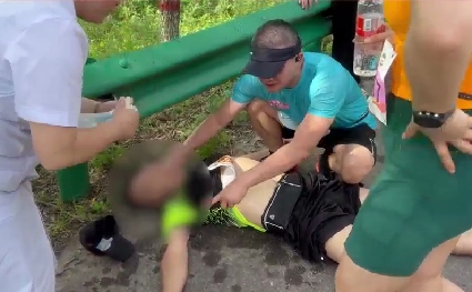 太牛掰了，醫(yī)者仁心！