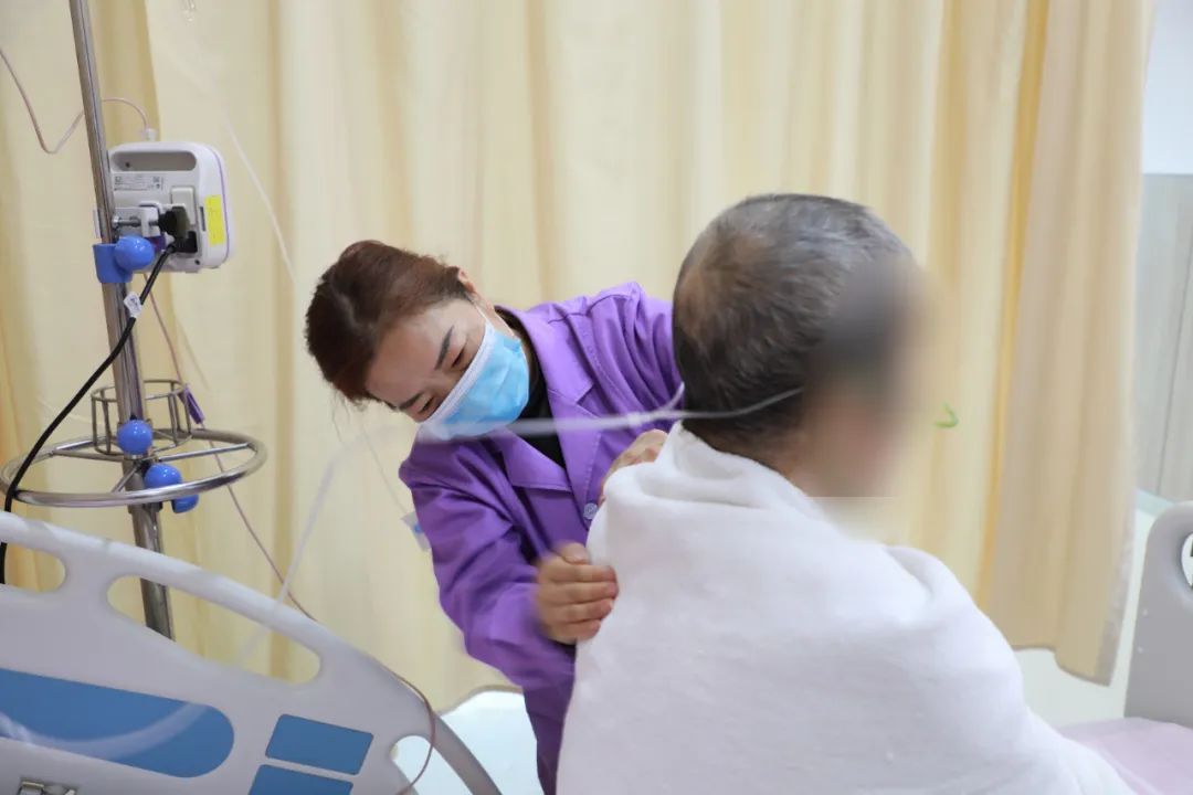 我院“無陪護(hù)”病房暖心啟用 讓患者安心、家屬放心