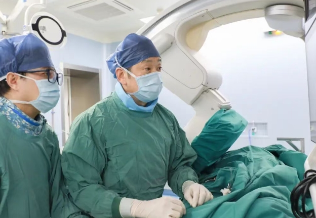 消化病醫(yī)院韓國宏院長(zhǎng)入選2025年“全球前2%頂尖科學(xué)家榜單”