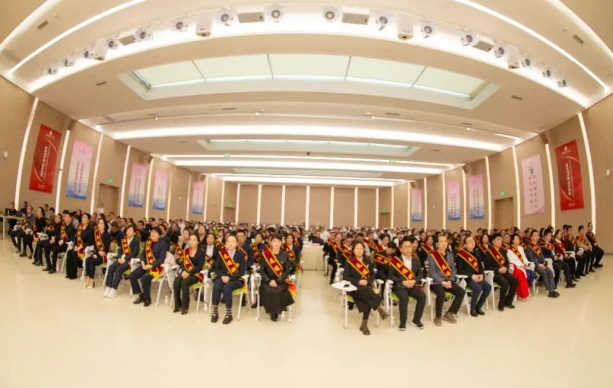 致敬每一位奮斗者！我院舉行2025年度總結(jié)表彰大會