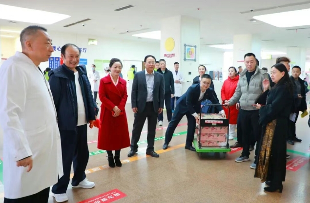 駿馬啟新程——國際醫(yī)學集團及醫(yī)院領(lǐng)導(dǎo)新春慰問一線員工