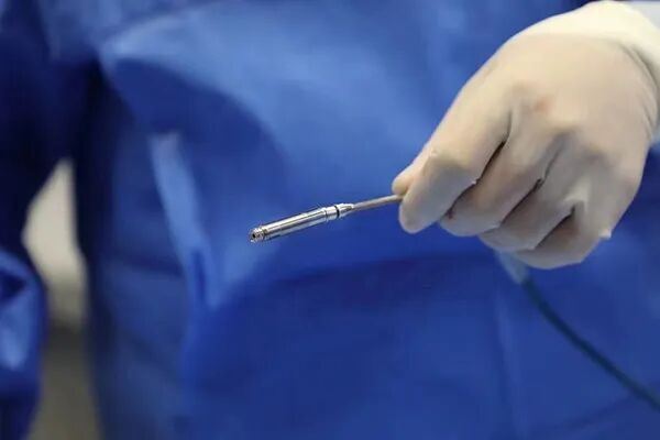 71歲老人心臟停搏5.16秒，血管還“長(zhǎng)錯(cuò)了”，醫(yī)生如何破局？